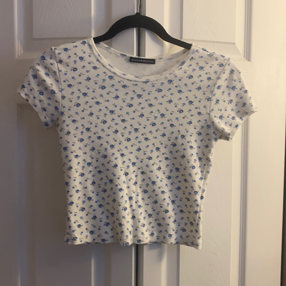 Brandy Melville floral print cropped t-shirt